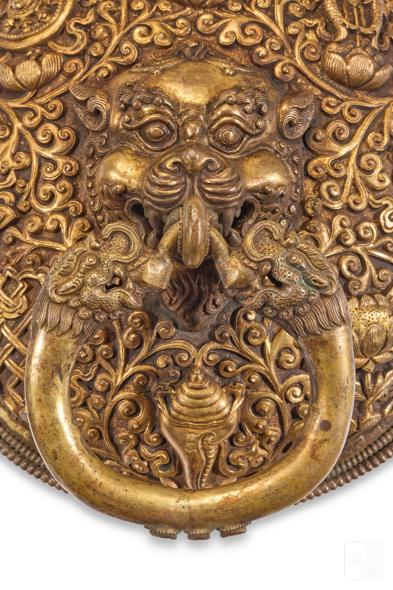 PAIRE DE POIGNÉES DE SANCTUAIRE BOUDDHIQUE EN BRONZE DORÉ  TIBET, XIXE SIÈCLE - 图4